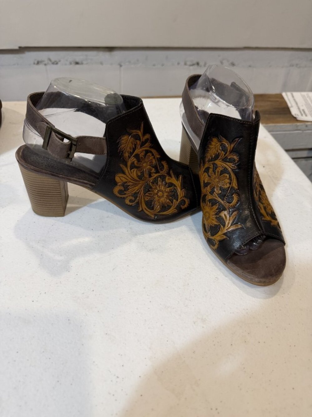 Women's Roper Mika tooled open toe heels Cowgirl Boho Rodeo NFR Size 9